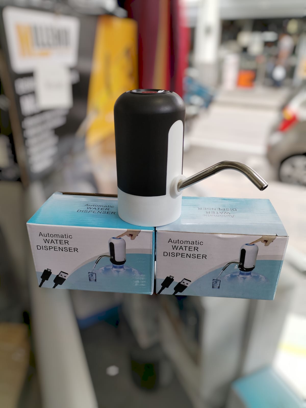 DISPENSADOR DE AGUA ELÉCTRICO